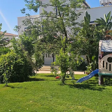Seafront Villa, Pool Kids Pool, Walkway * לאפיטוס