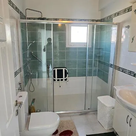 Seafront Villa, Pool Kids Pool, Walkway *